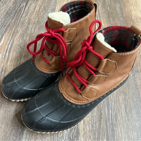 Magellan Women’s Outdoor Duck Boots Black Brown Size 7 - Picture 3 of 9